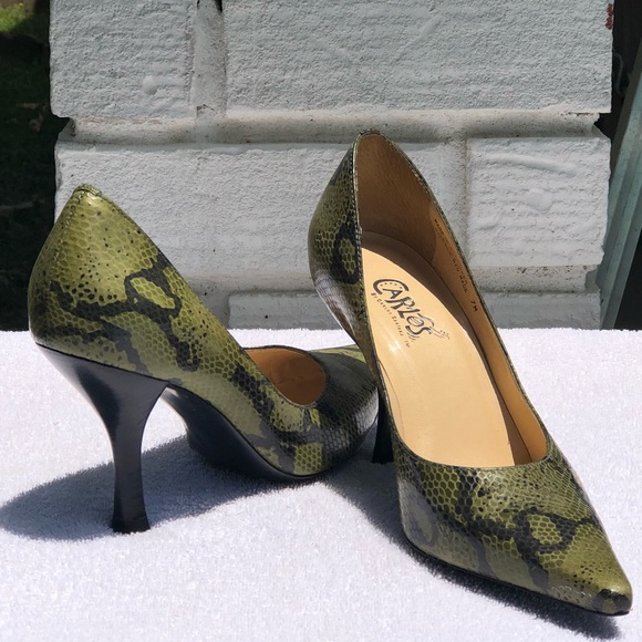 Shoes - Picture 3 of 8